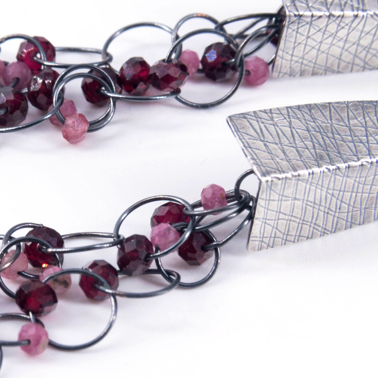 Folded Gem Chain Arches