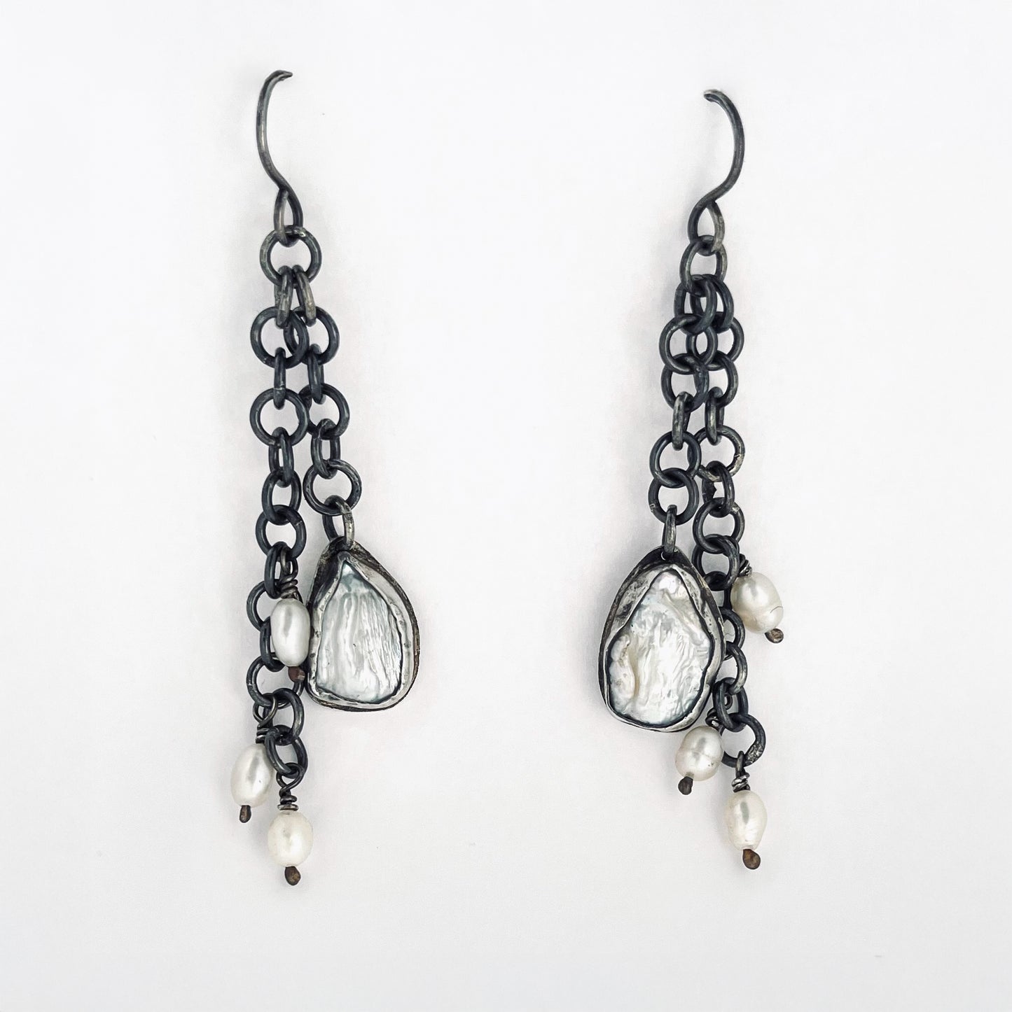 Chained pearls 1