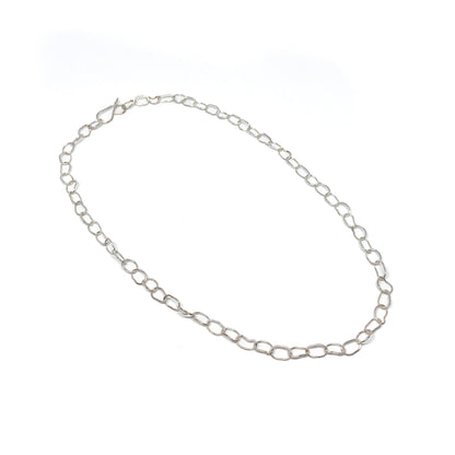Silver oval link necklace.