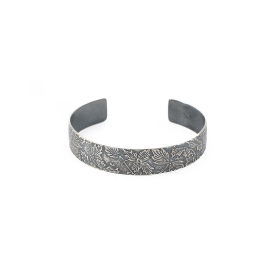 Cuff bracelet with vines pattern