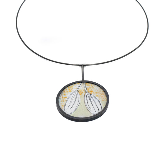 Dual Winter Pods T-Neckpiece