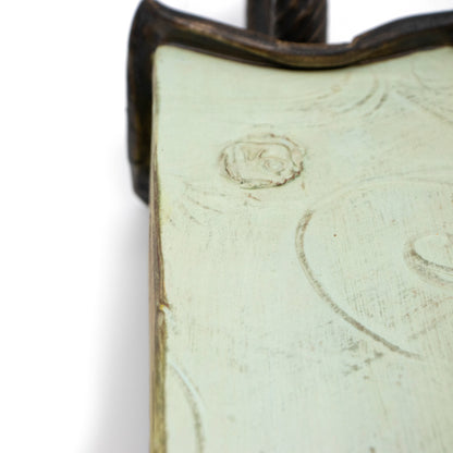 Lasso Lantern and Base