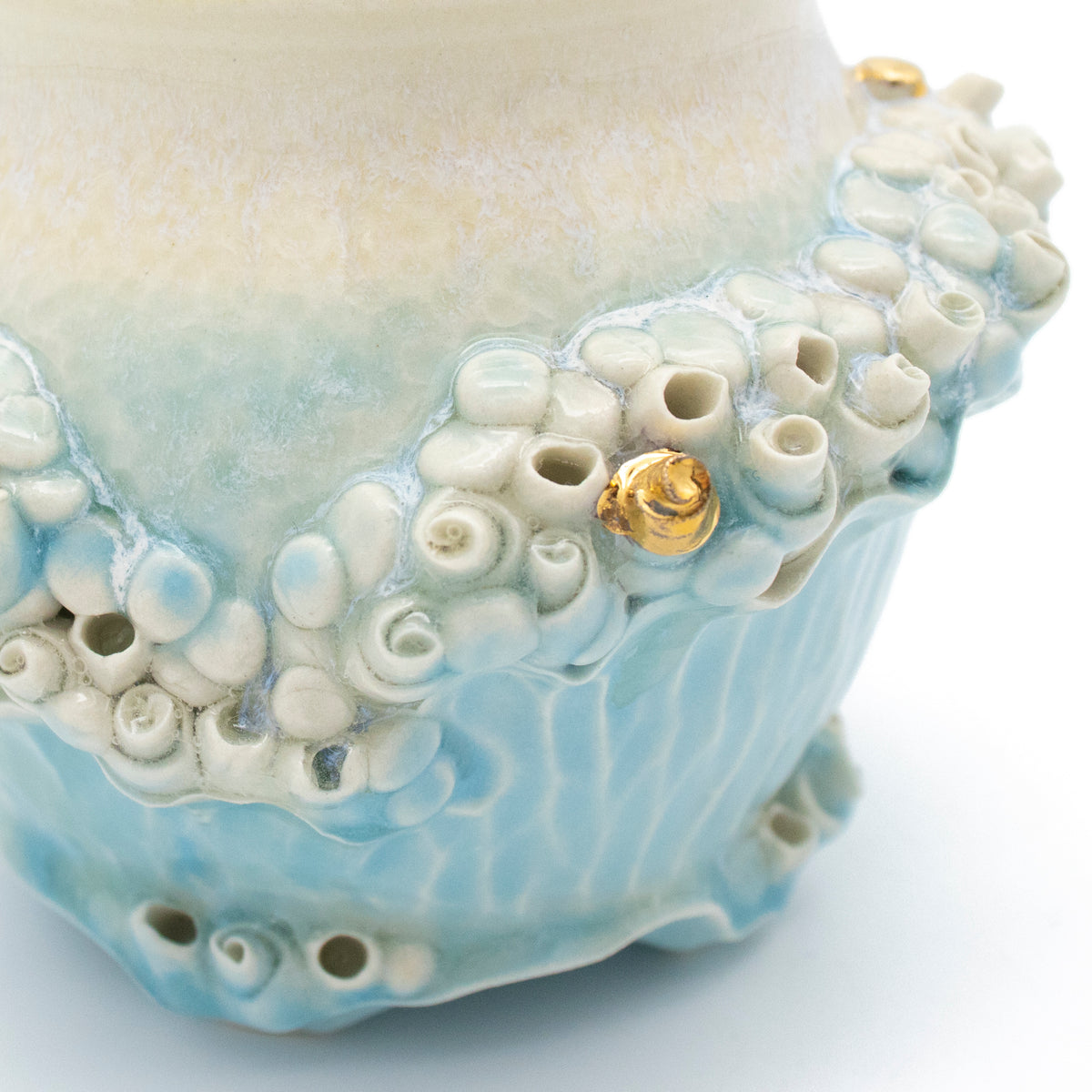 Teacup in Blue with Gold
