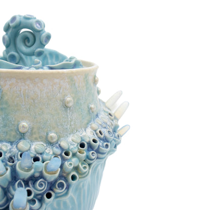 Lidded Pot in Blue with Glass Cystals