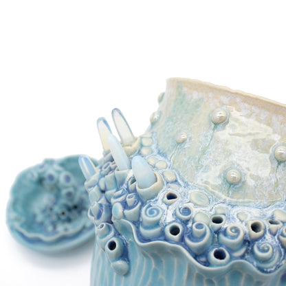 Lidded Pot in Blue with Glass Cystals