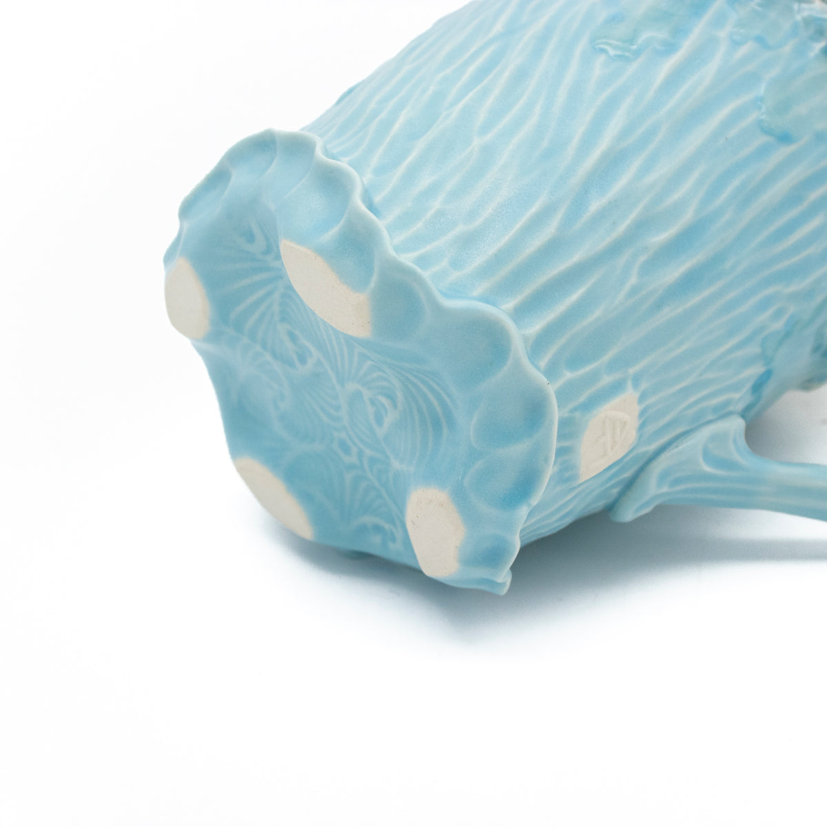 Ewer in Blue with White Gold