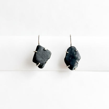 Stone Earrings 01
