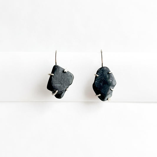 Stone Earrings 01