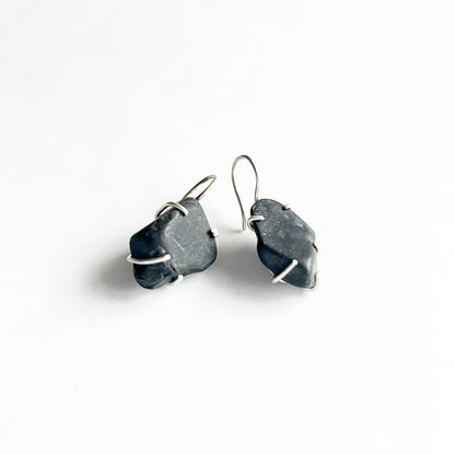 Stone Earrings 01
