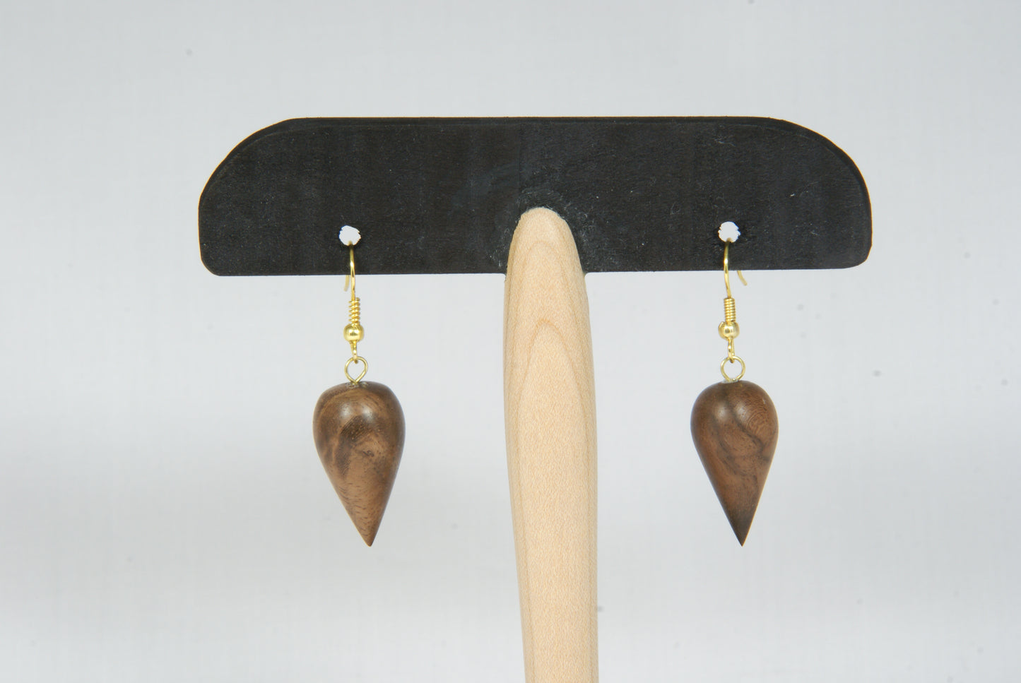 Pointed Walnut Droplet