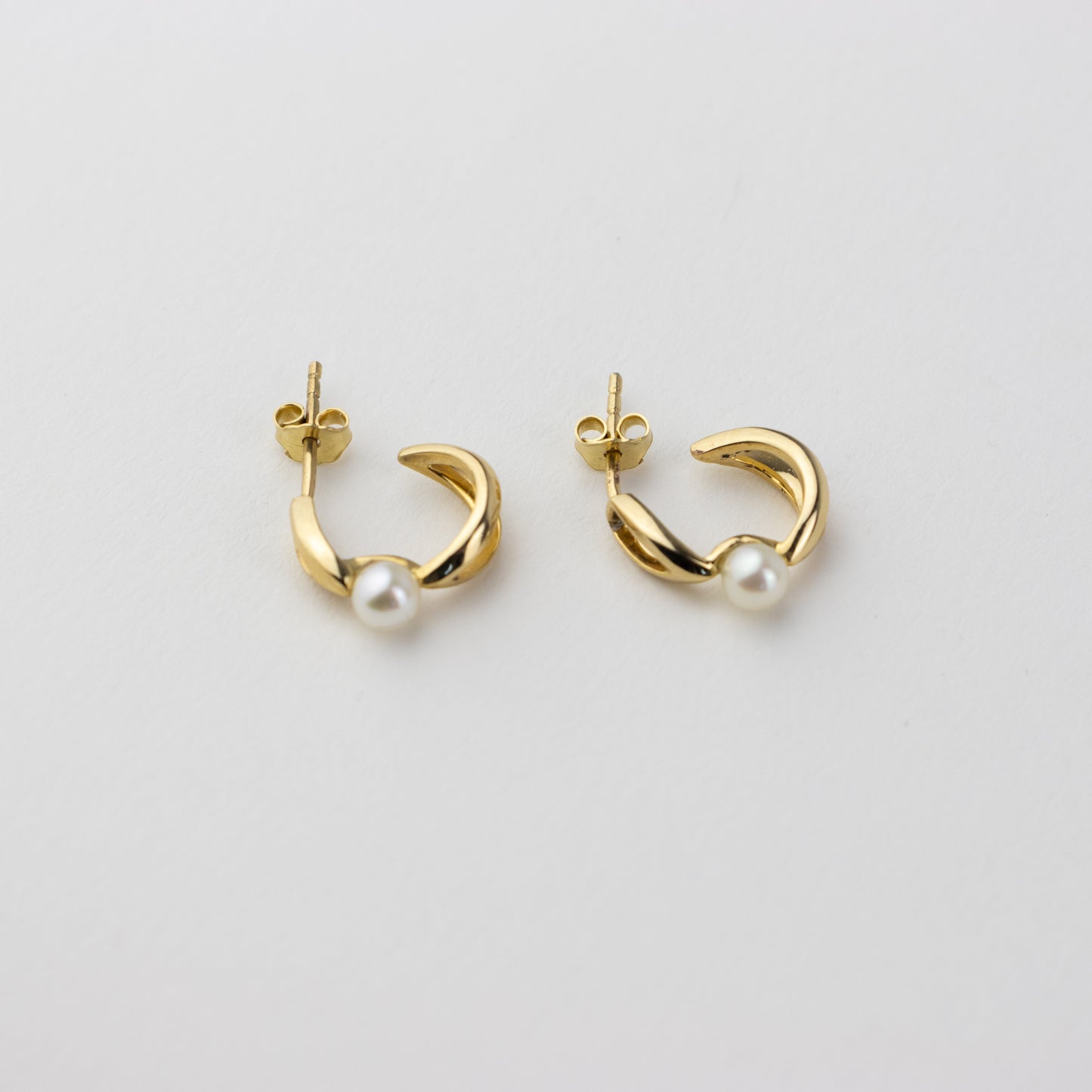 Hourglass Hoops