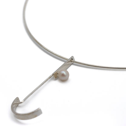 Doc Necklace With Pearl