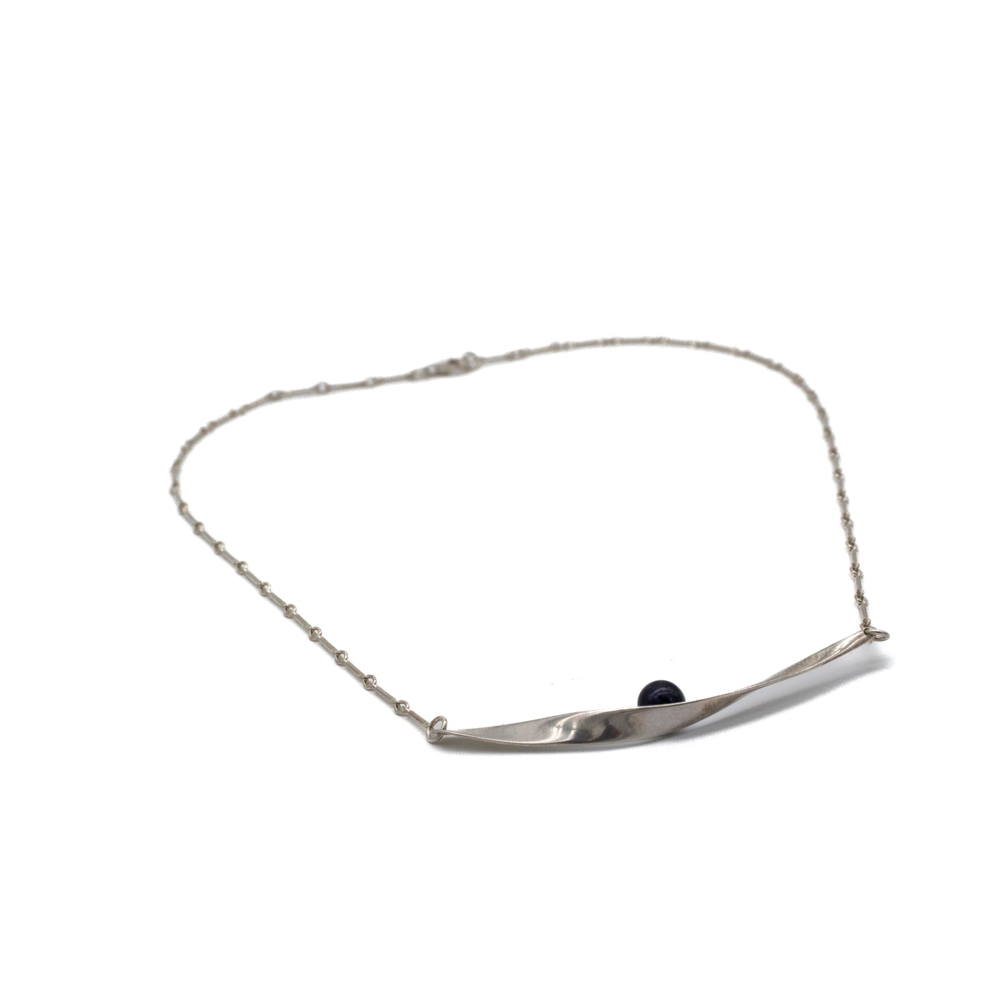 Poise Necklace
