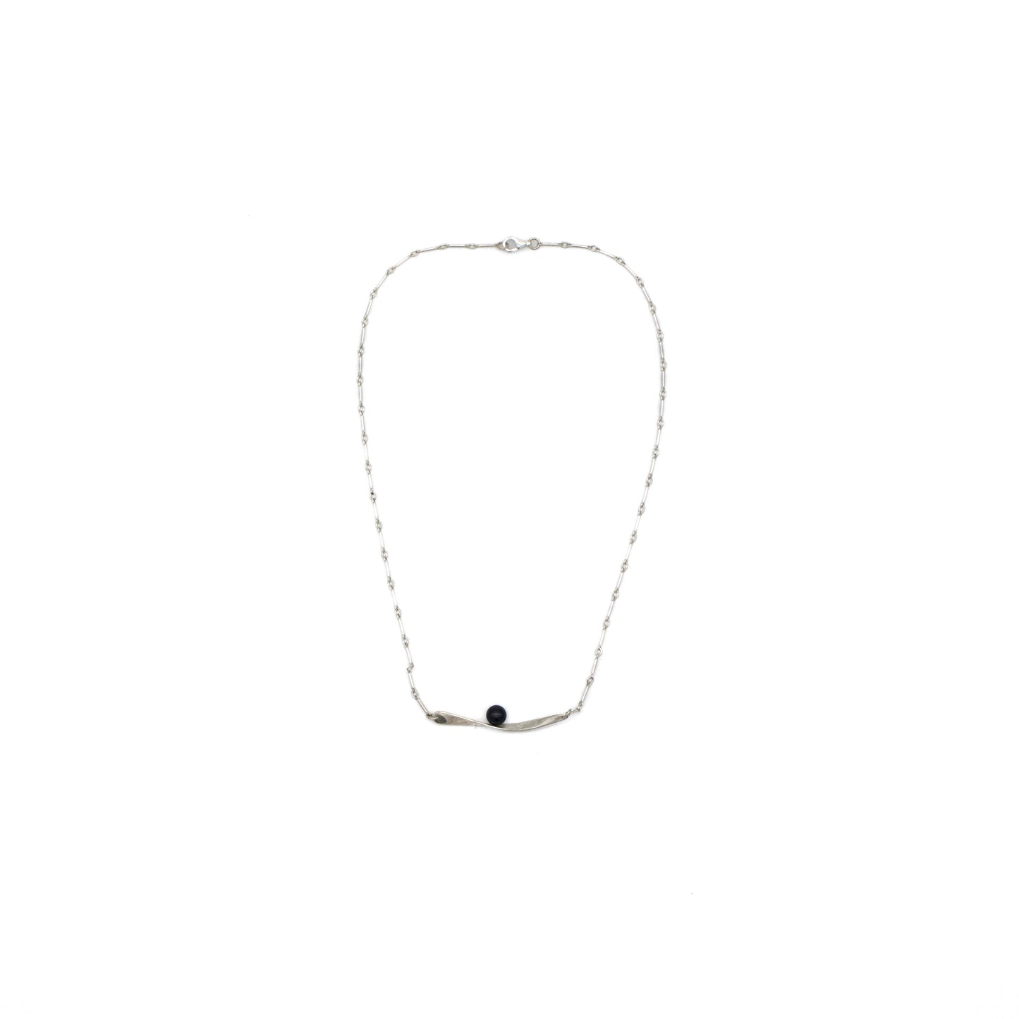 Poise + Pearl Necklace